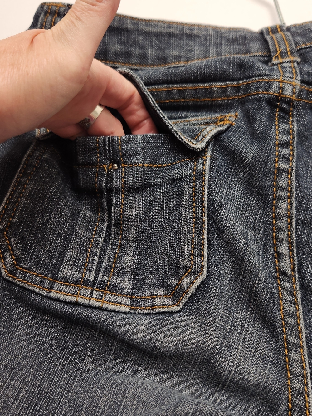 ⭐️Vintage Yuva Dark Wash Denim Bermuda Shorts Jorts Capris Y2K Size 10 - Picture 10 of 13
